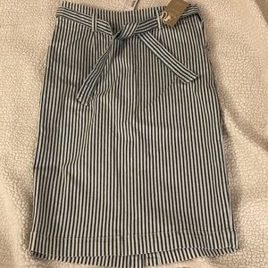 Striped casual pencil skirt